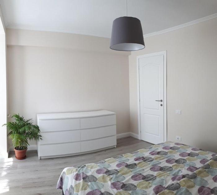 Апартаменты Apartament Ultracentral Констанца Экстерьер фото
